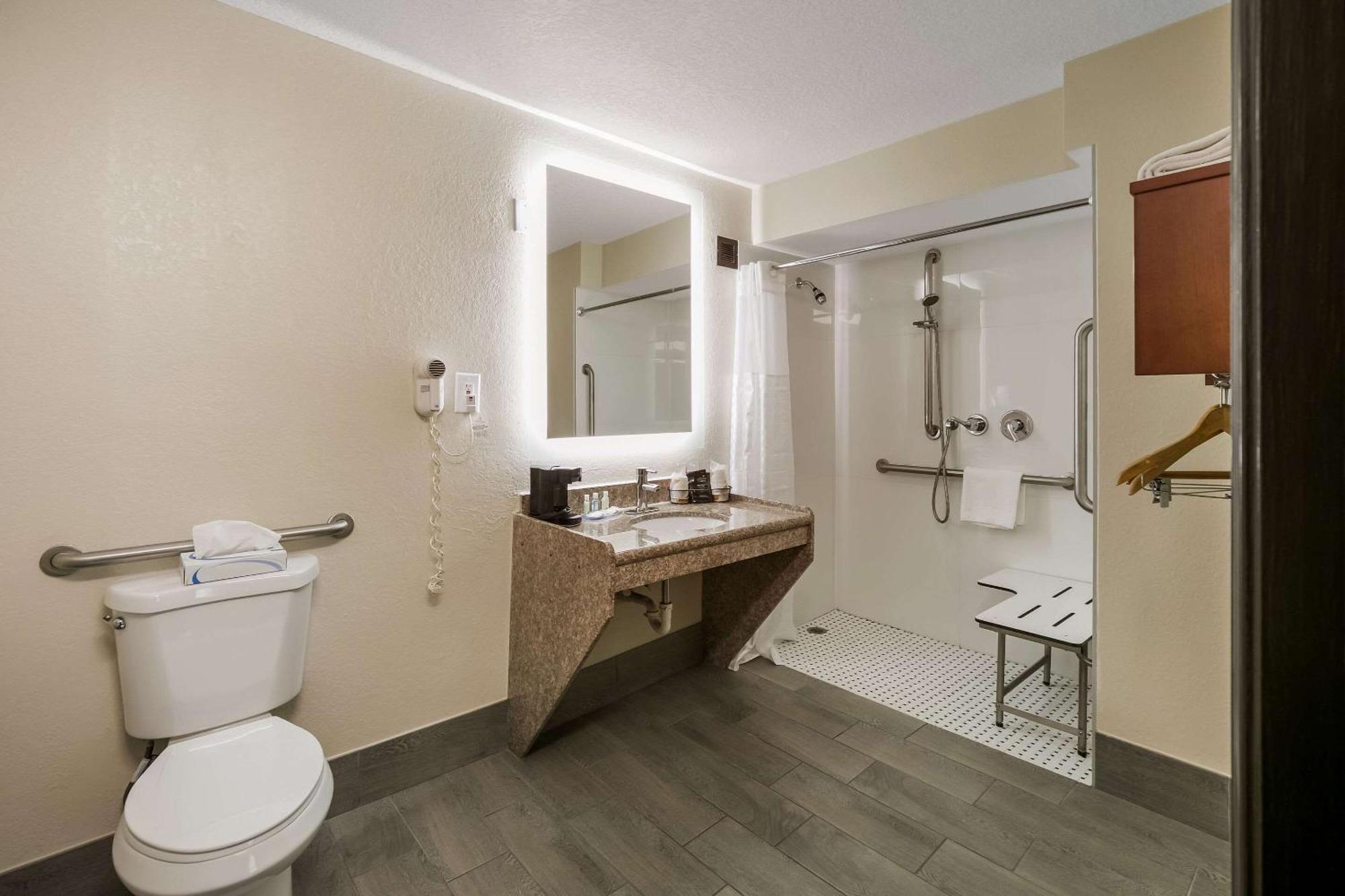 Inn Quality At I-85 Commerce